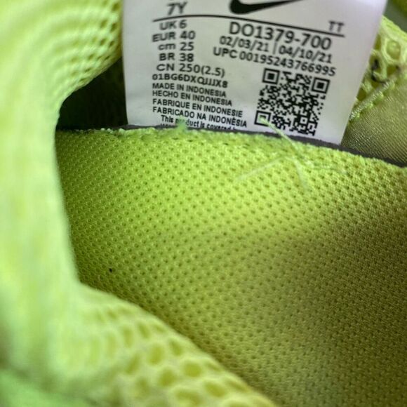 Nike Air Presto men 7 tie up low top athletic shoes neon yellow/green - Picture 13 of 13